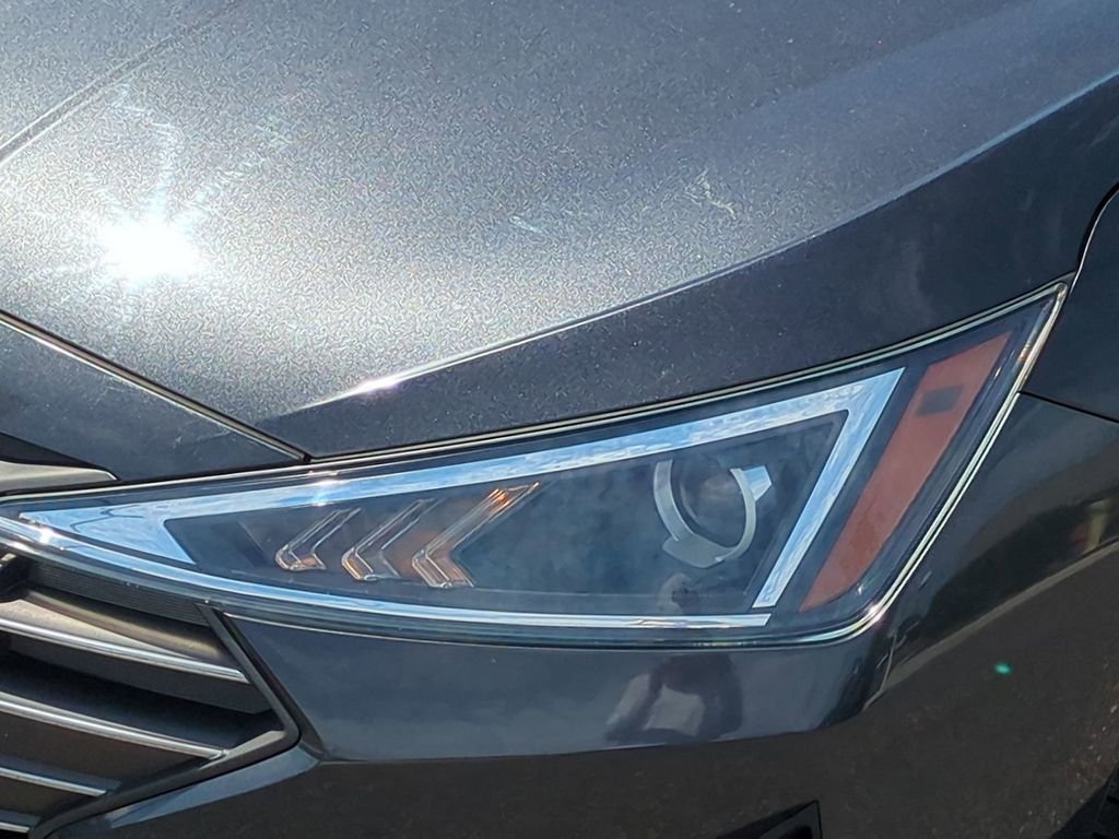 2020 Hyundai Elantra Value Edition - Photo 10