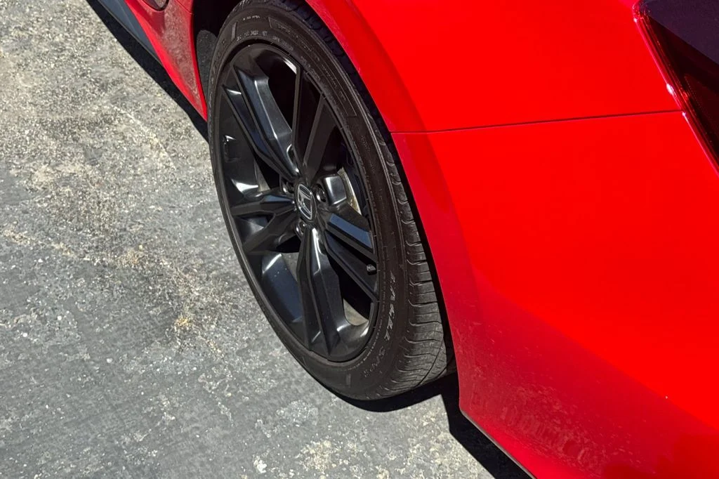 Certified Used 2025 Rallye Red Honda  image 4