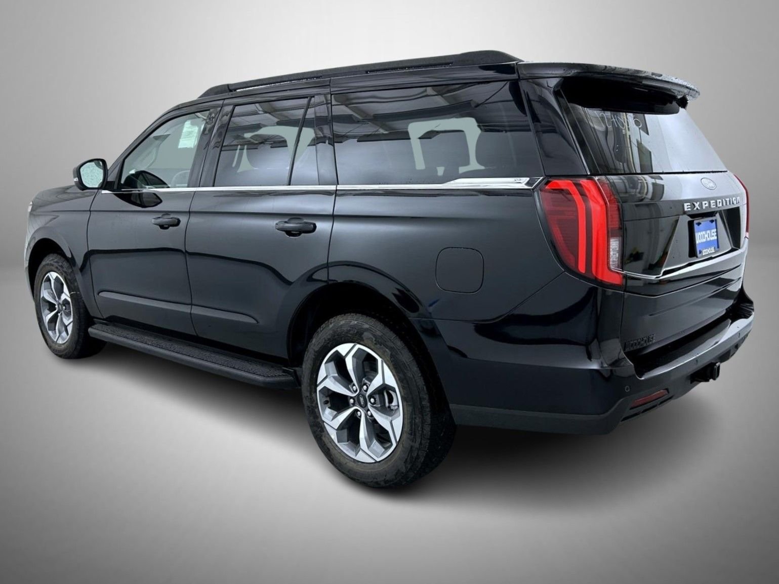 New 2027 Agate Black Metallic Ford Active image 7