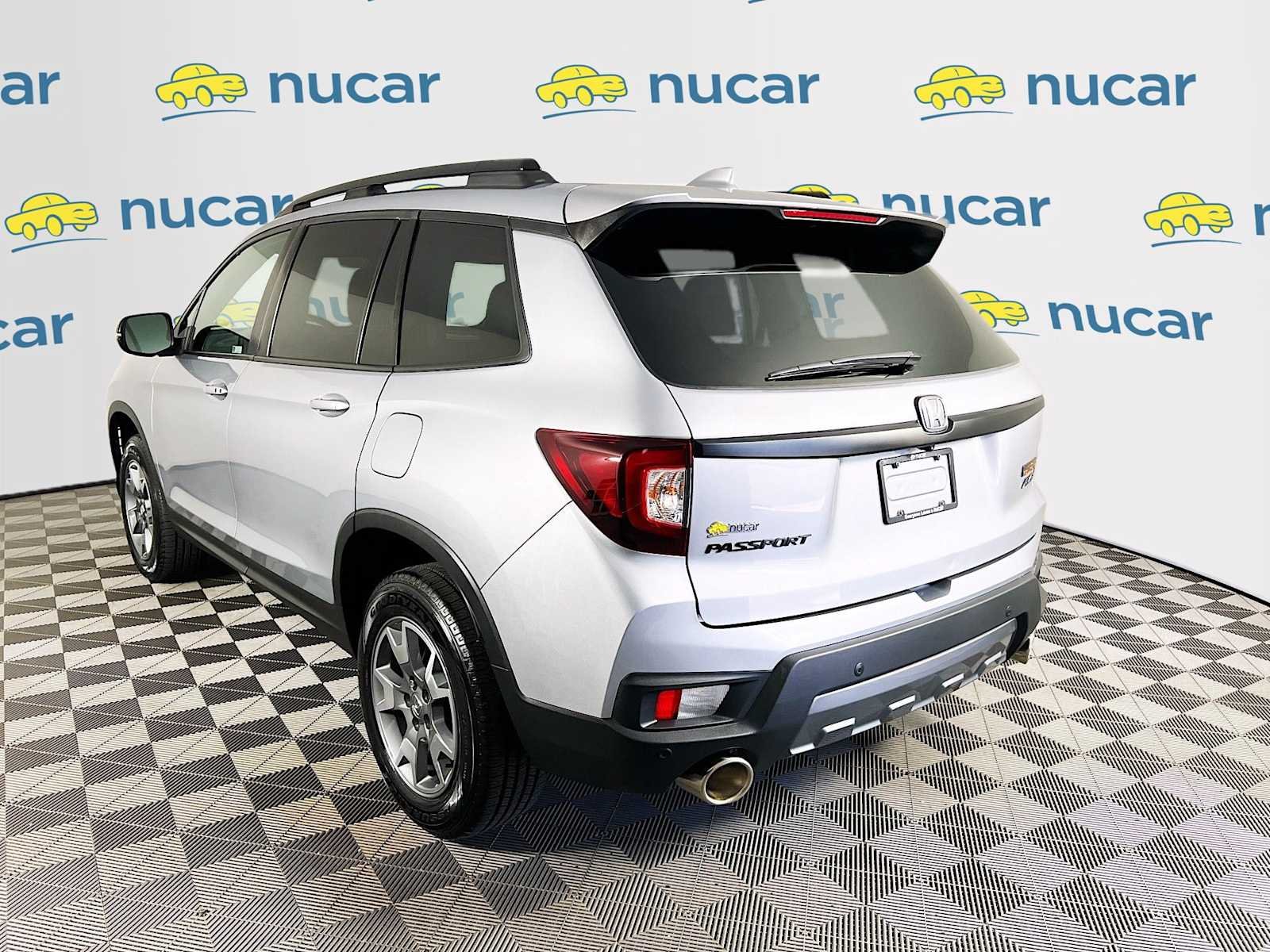 Used 2023 Lunar Silver Metallic Honda TrailSport image 27