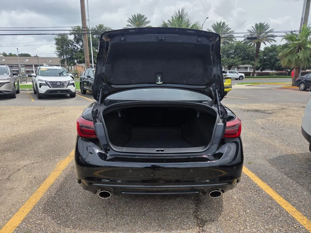 Used 2023 Black INFINITI SENSORY image 28
