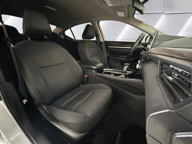 Used 2023 Silver Nissan 2.5 SV image 14