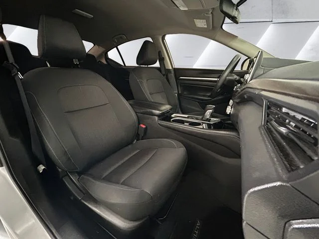 2023 Nissan Altima SV - Photo 14