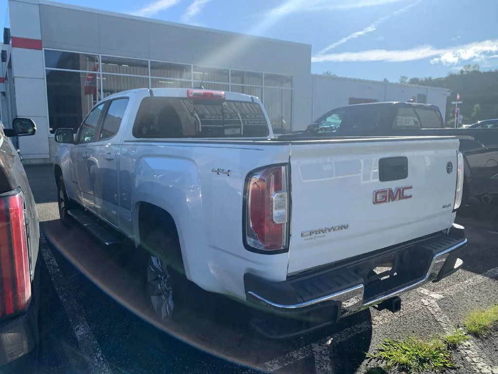 Used 2015 White GMC SLE1 image 4
