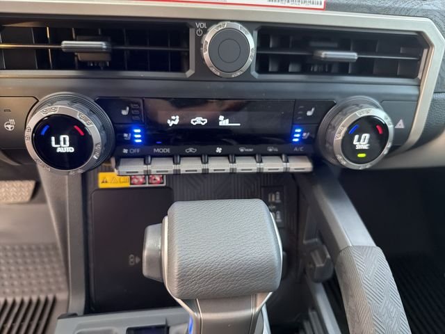 New 2026 Wind Chill Pearl <sup>1</sup> Toyota Tacoma Limited image 22