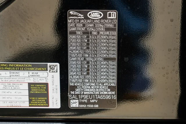 New 2026 Santorini Black Land Rover SE image 77