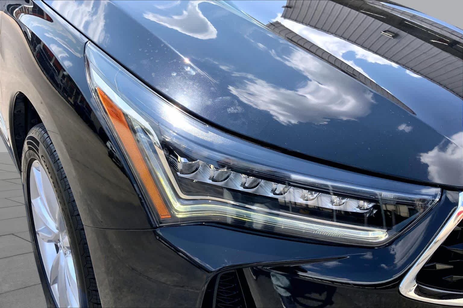 Used 2024 Majestic Black Pearl Acura  image 27