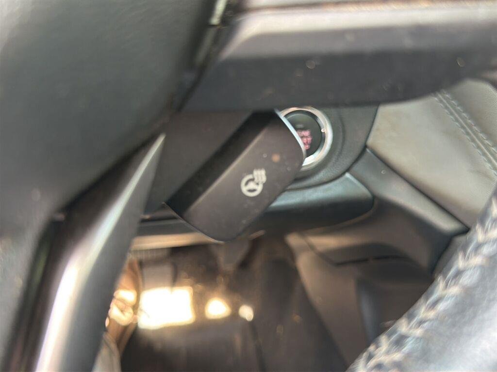 Used 2022 Abyss Blue Pearl Subaru Limited image 3