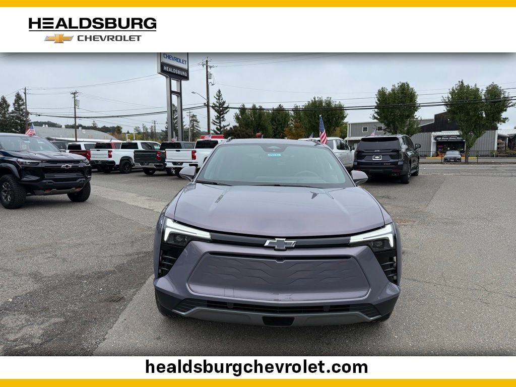 New 2026 Galaxy Gray Metallic Chevrolet LT image 8