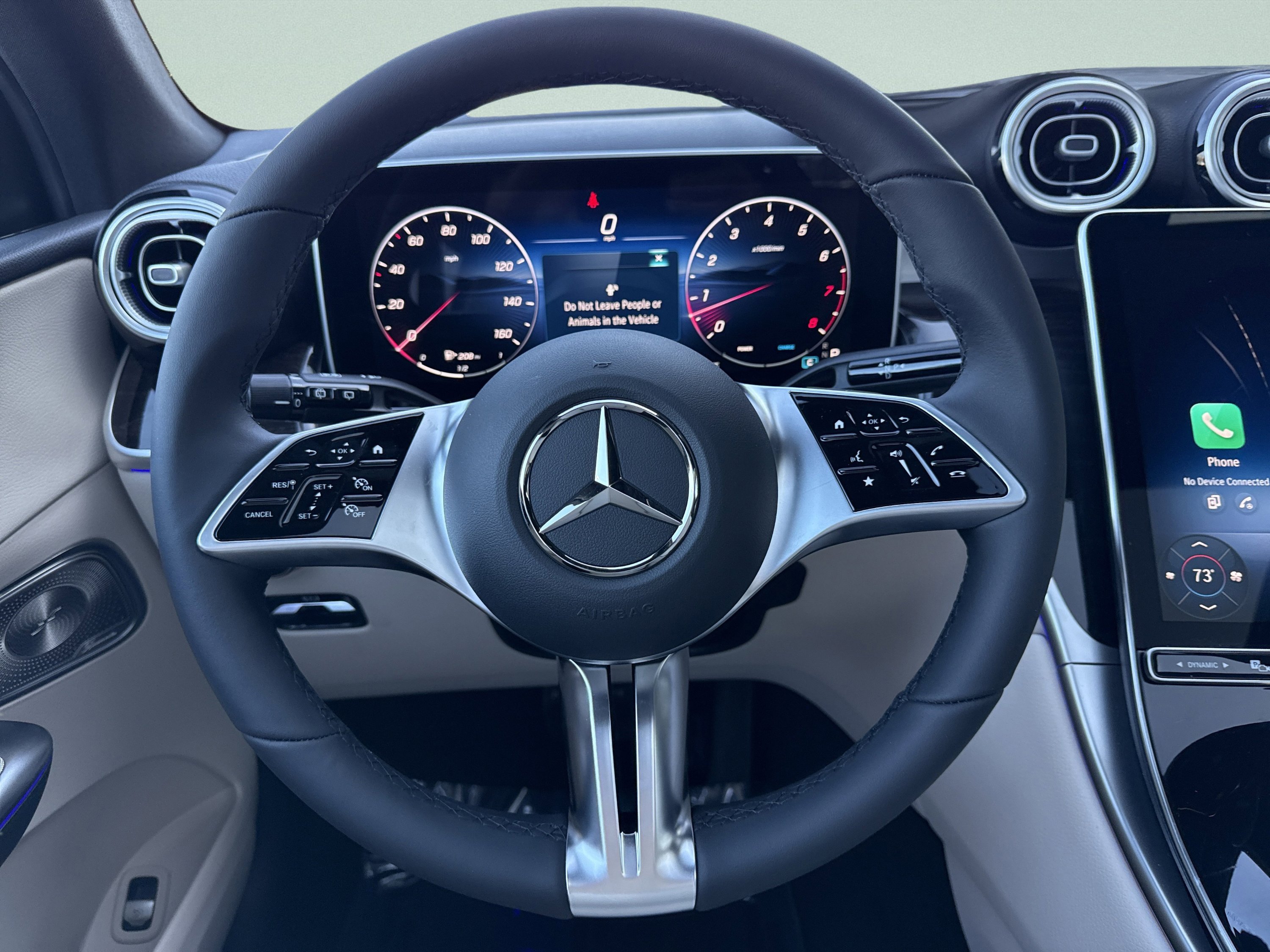 Used 2026 Polar White Mercedes-Benz GLC 300 image 27