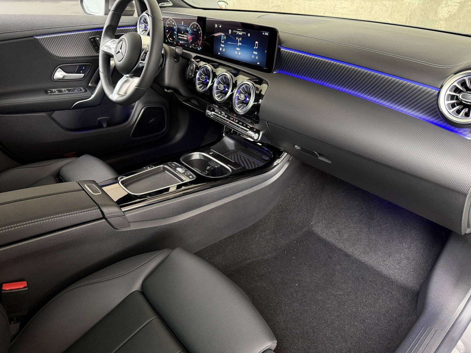 New 2026 Mountain Grey Metallic Mercedes-Benz CLA 250 image 33