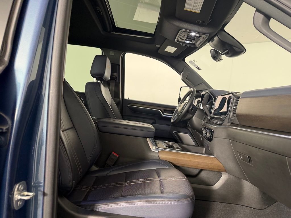 2024 Chevrolet Silverado 3500HD High Country - Photo 31
