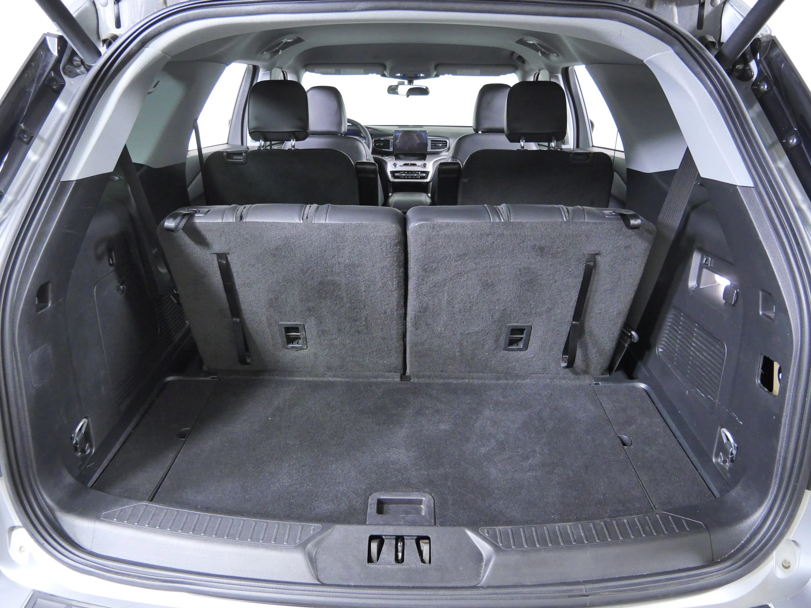 Used 2024 Iconic Silver Metallic Ford XLT image 17
