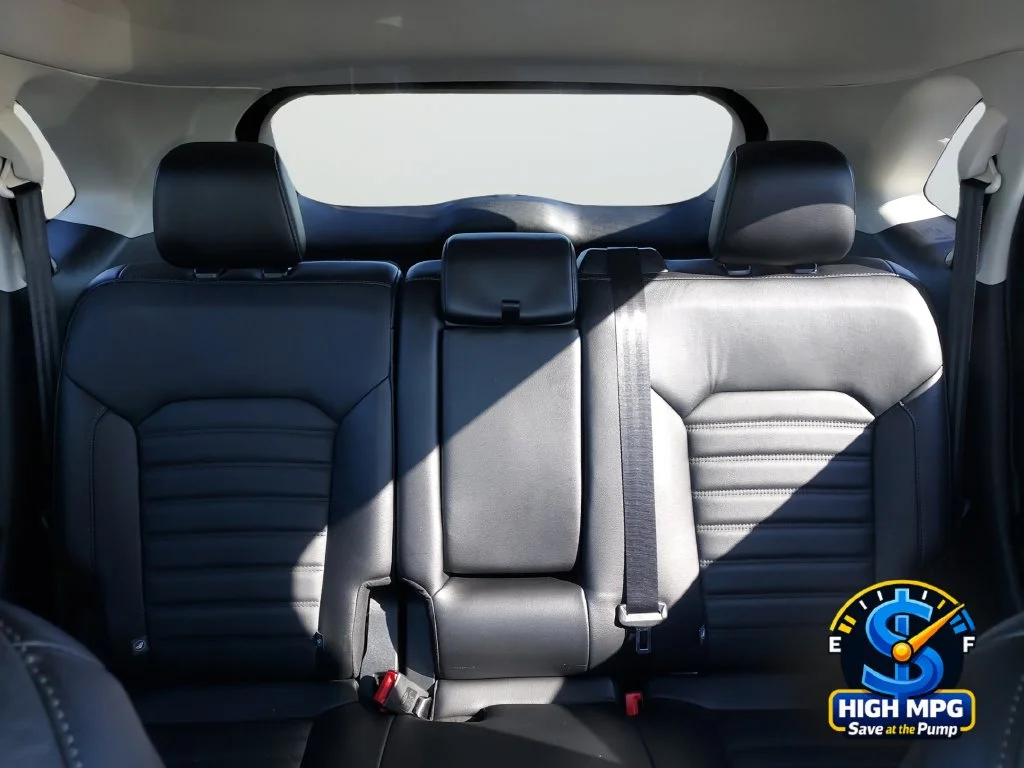 Used 2015 Gray Ford SEL image 31