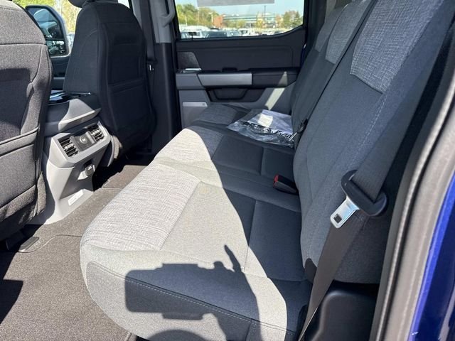 New 2026 Blue Ford XLT image 7