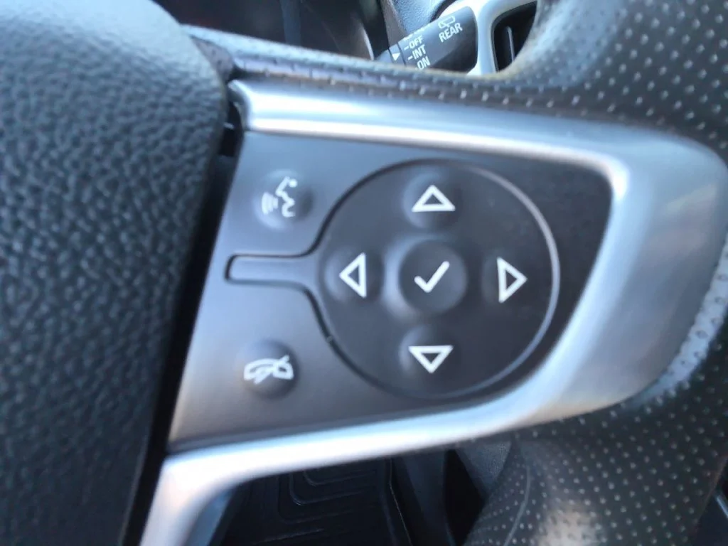 Used 2022 MARINE METALLIC GMC SLE image 25