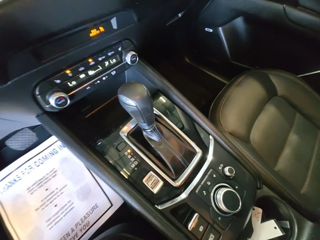 Used 2021 White Mazda Touring image 18