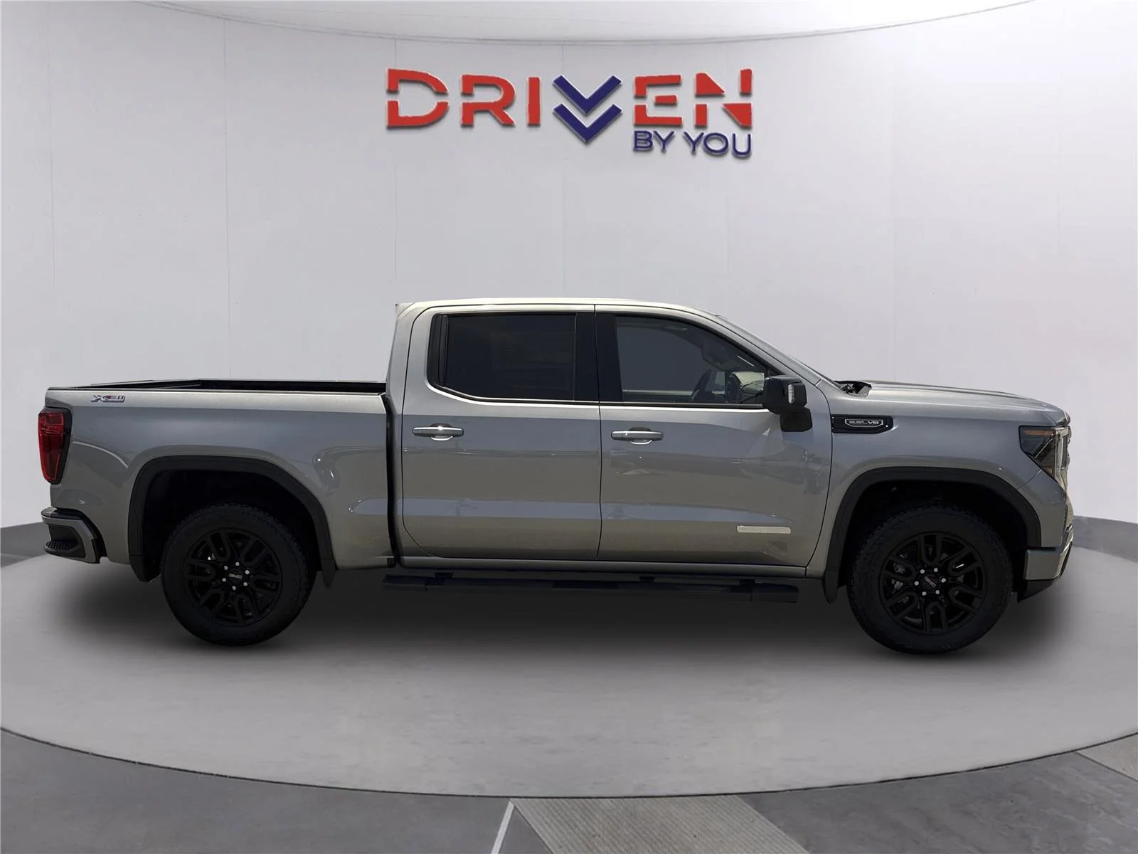New 2026 Sterling Metallic GMC Elevation image 3