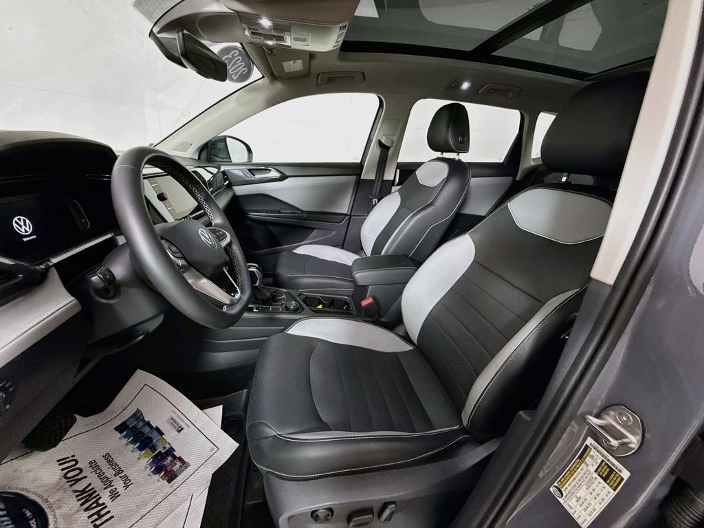 Used 2023 Platinum Gray Metallic Volkswagen SEL image 2