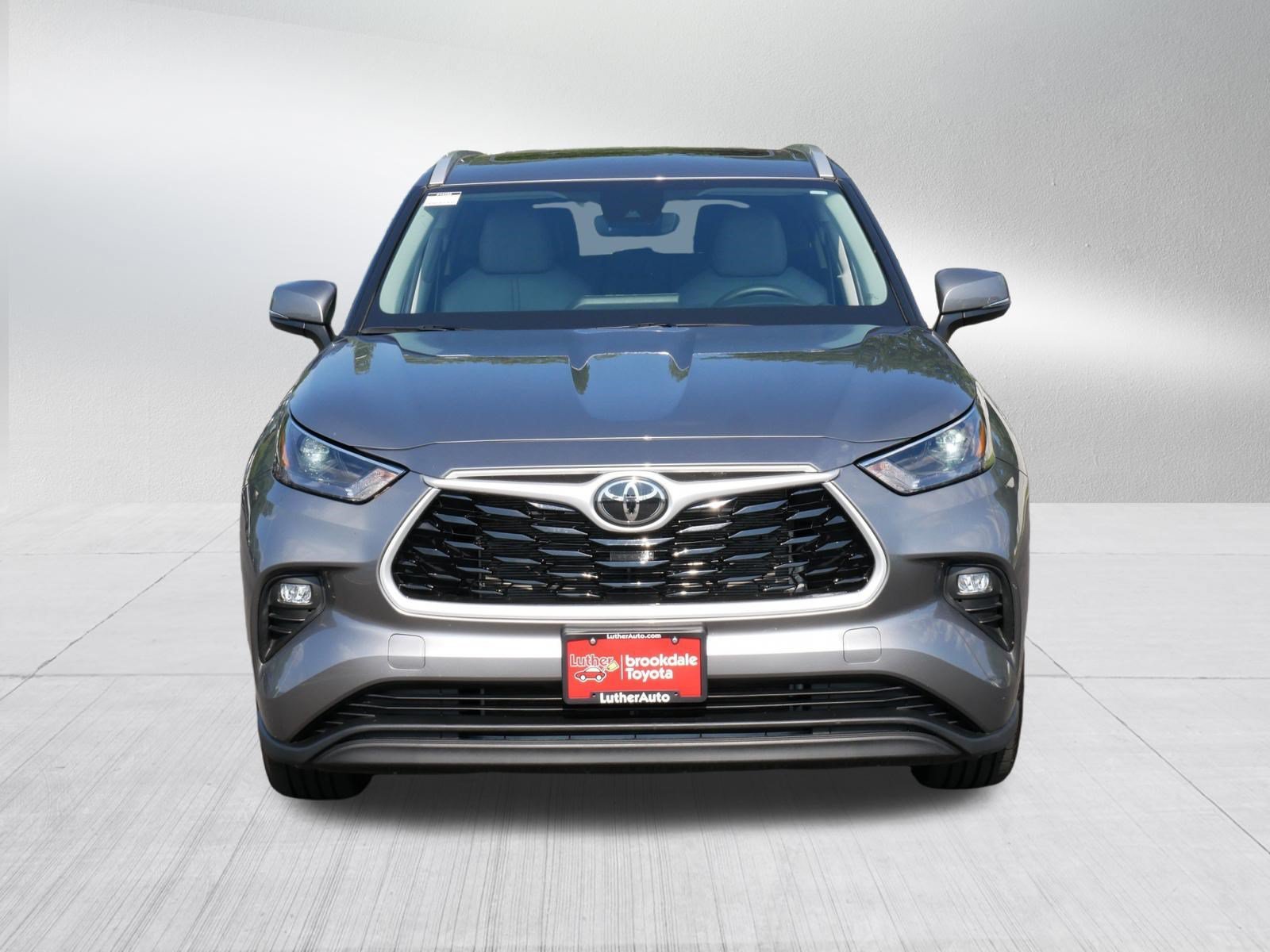 Certified 2026 Toyota Highlander XLE with VIN 5TDKDRBH1TS607689 for sale in Brooklyn Center, Minnesota
