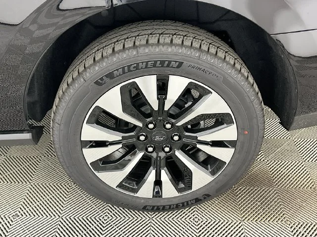 New 2026 Ford Expedition Platinum