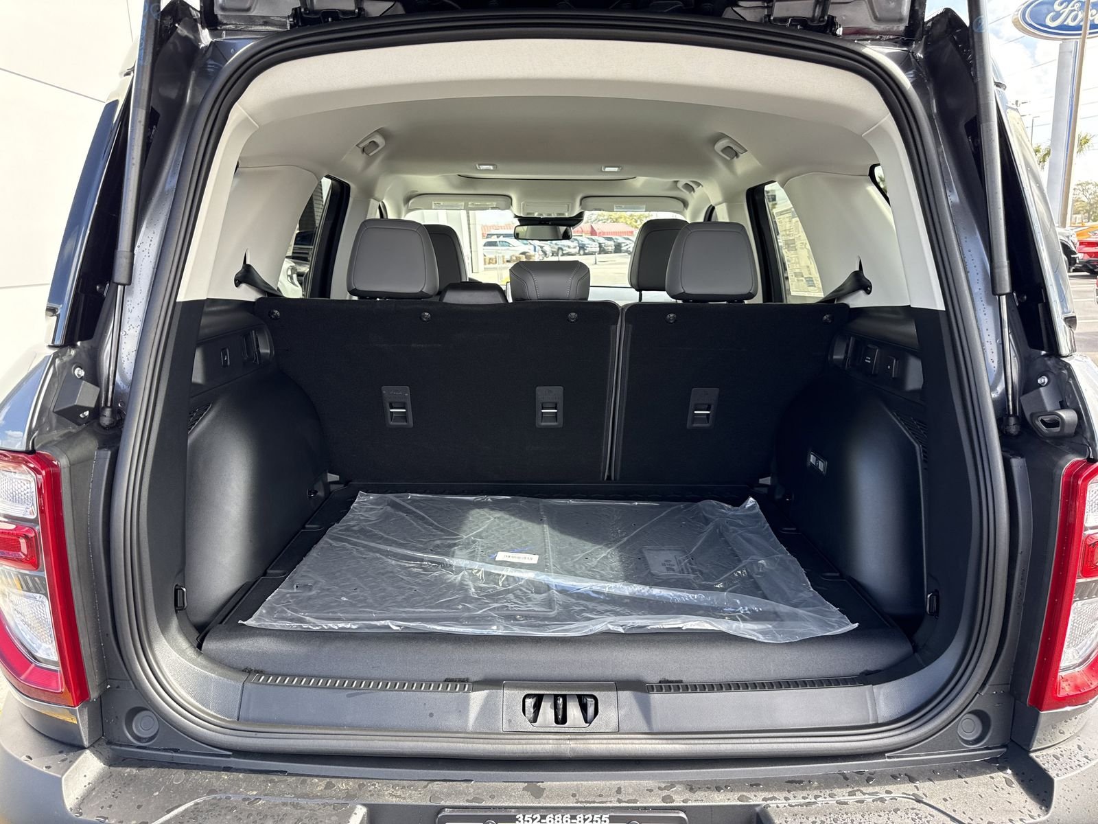New 2026 Carbonized Gray Metallic Ford Badlands image 9