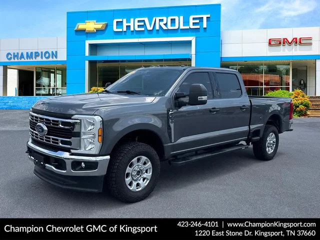 Pre-Owned 2024 Ford F-250 Super Duty XLT 4x4 XLT r Crew Cab 68 ft SB