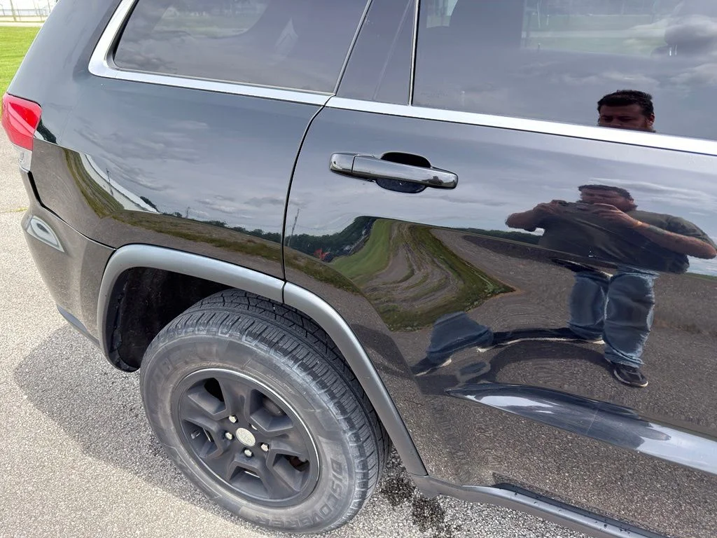 Used 2017 Black Jeep Laredo image 8