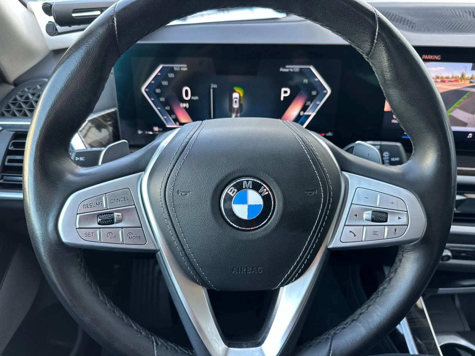 Used 2025 White BMW xDrive40i image 28