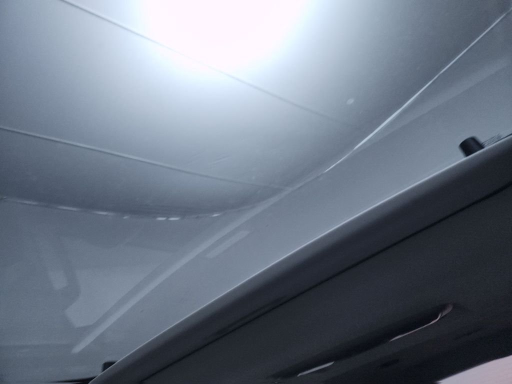 Used 2020 Silver Kia S image 21