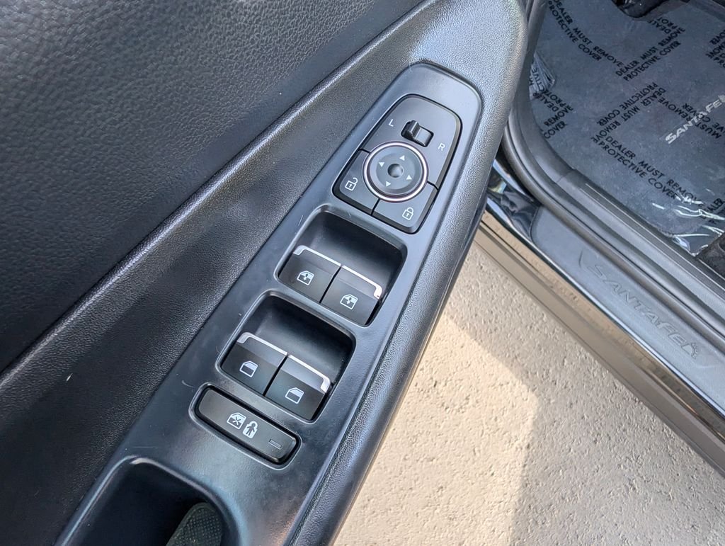 2022 Hyundai Santa Fe SEL - Photo 22