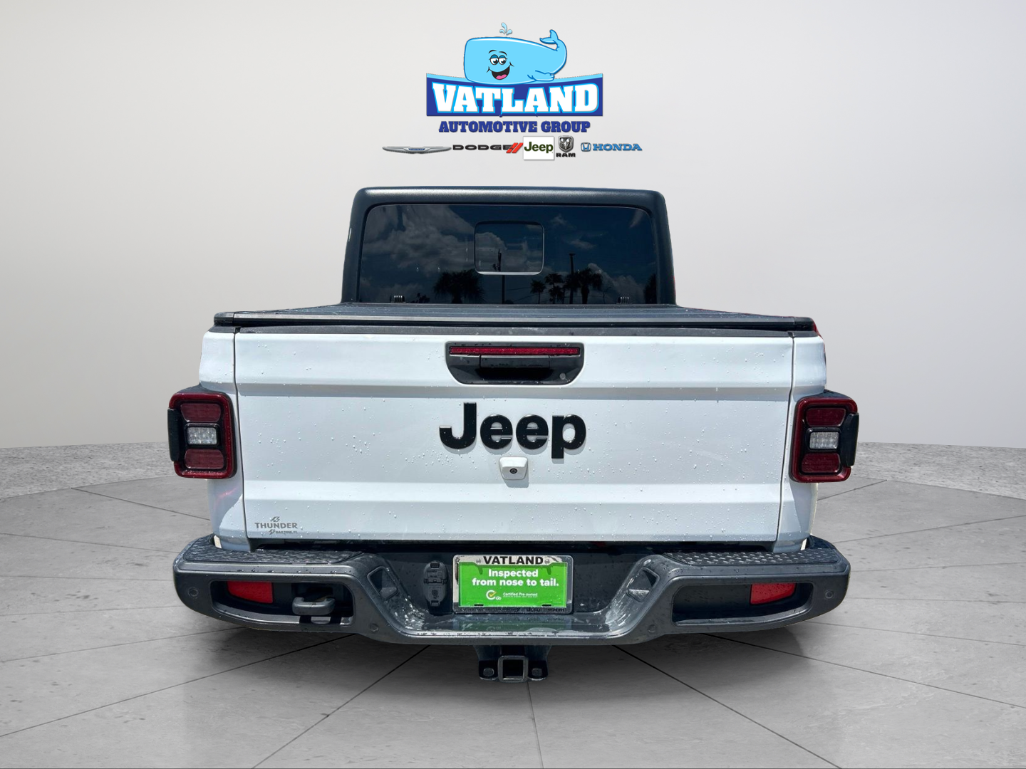 Used 2024 White Jeep Sport S image 4