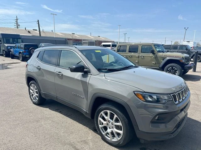 Used 2023 Gray Jeep Latitude Lux image 11