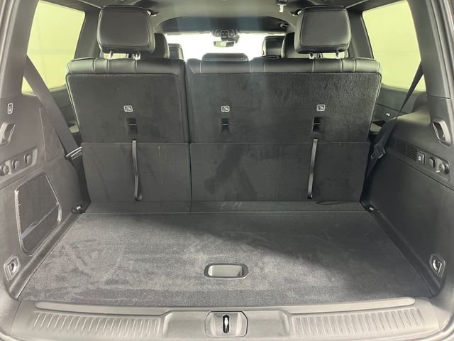 New 2026 Bright White Clear-Coat Exterior Paint Jeep  image 13