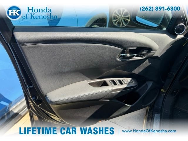 Used 2016  Acura Base image 10