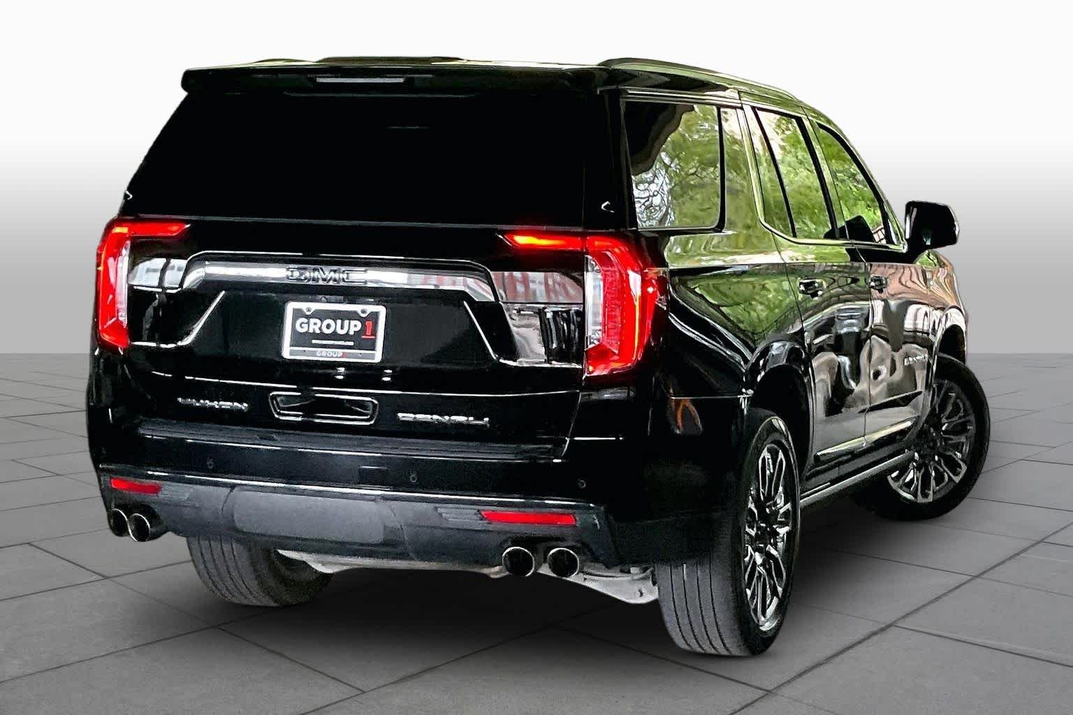 Used 2023 Onyx Black GMC Denali Ultimate image 23