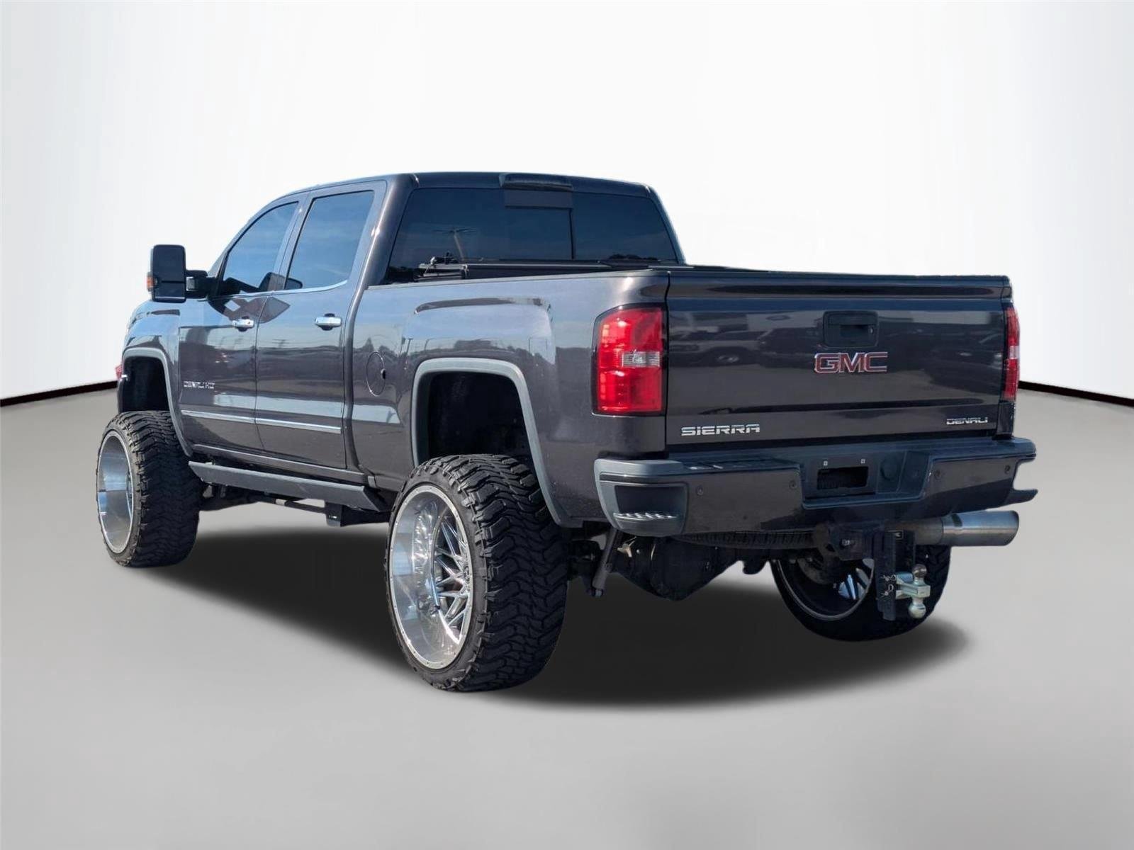 Used 2016 Iridium Metallic GMC Denali image 7