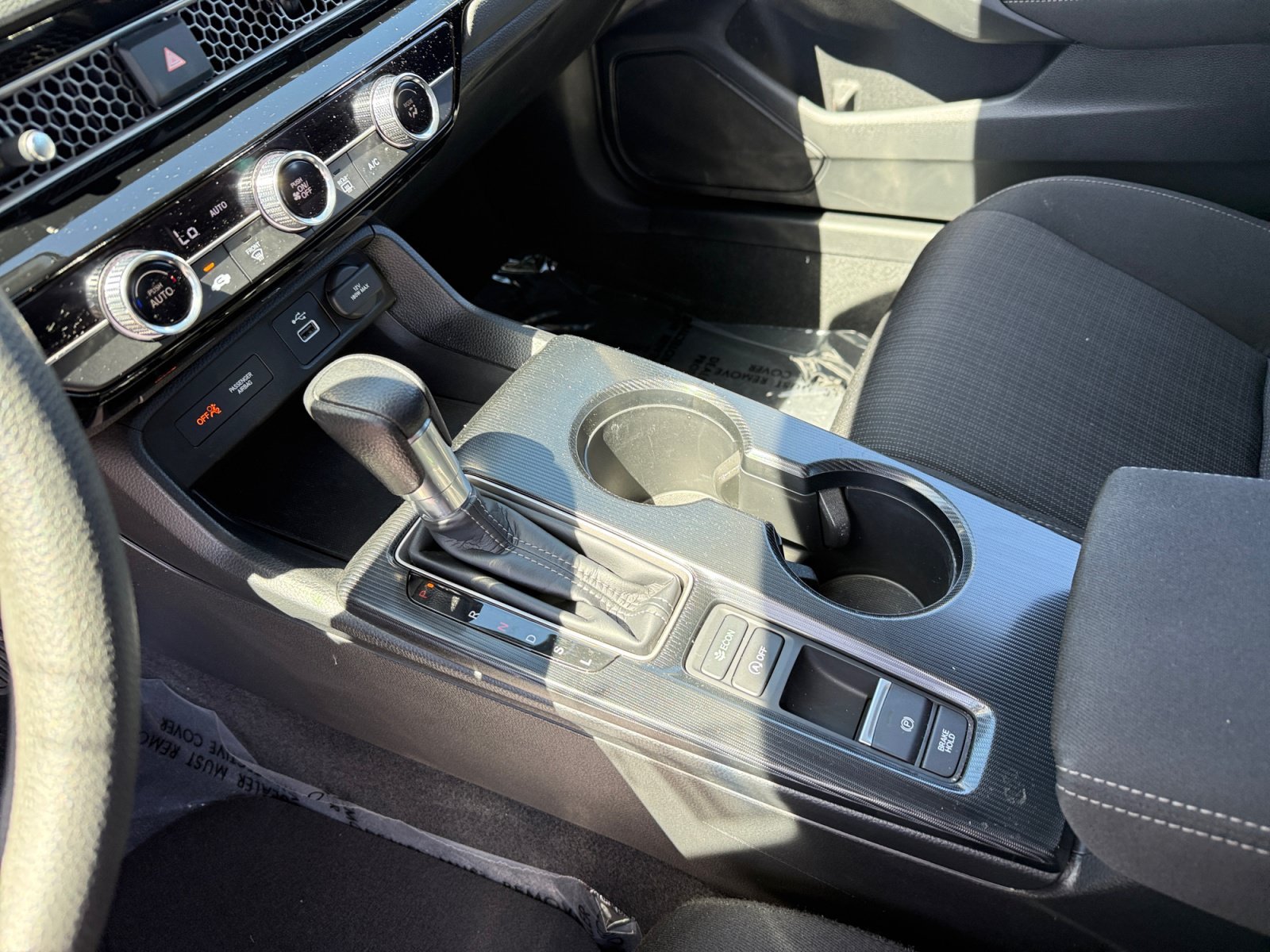 Used 2024 Lunar Silver Metallic Honda LX image 13