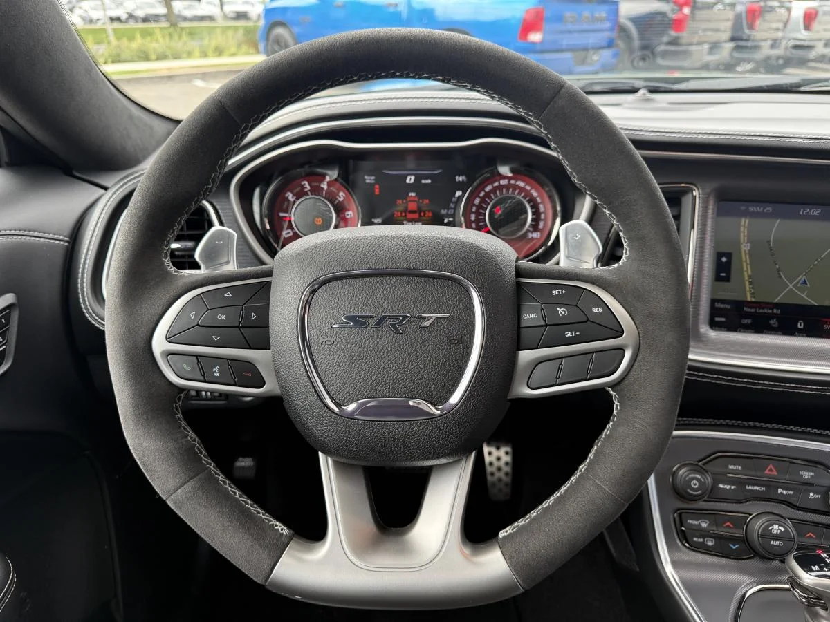 Used 2023 Green Dodge Srt Hellcat image 26