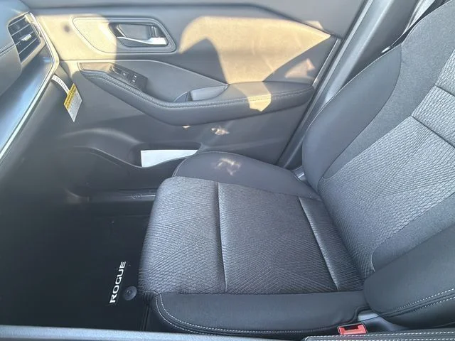 2026 Nissan Rogue SV - Photo 26