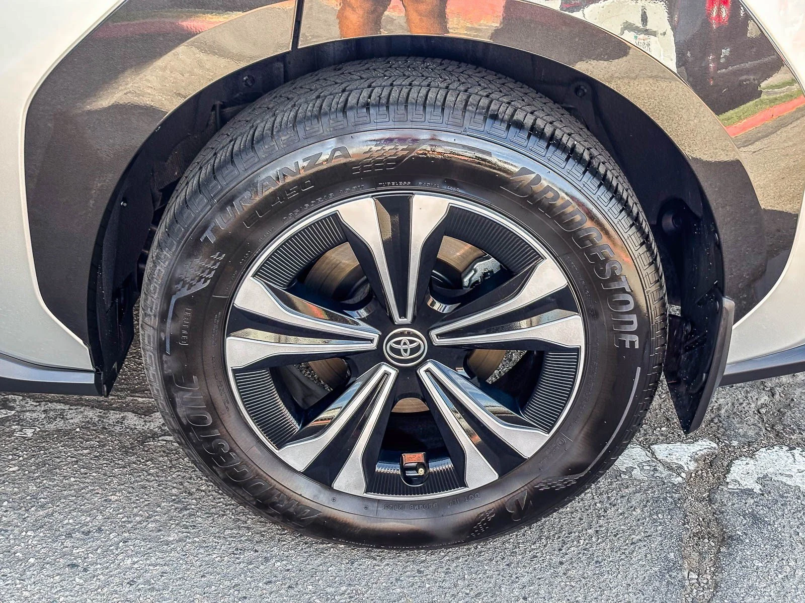 Used 2025 Silver Metallic Toyota XLE image 11