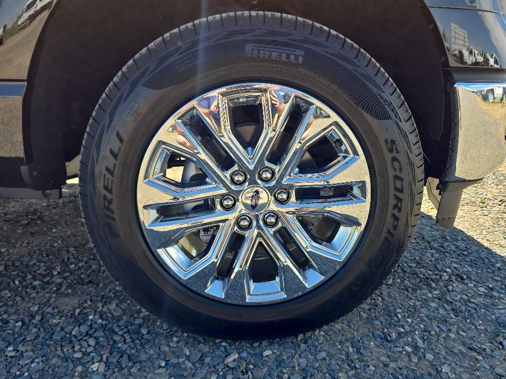 New 2026 Agate Black Metallic Ford XLT image 39