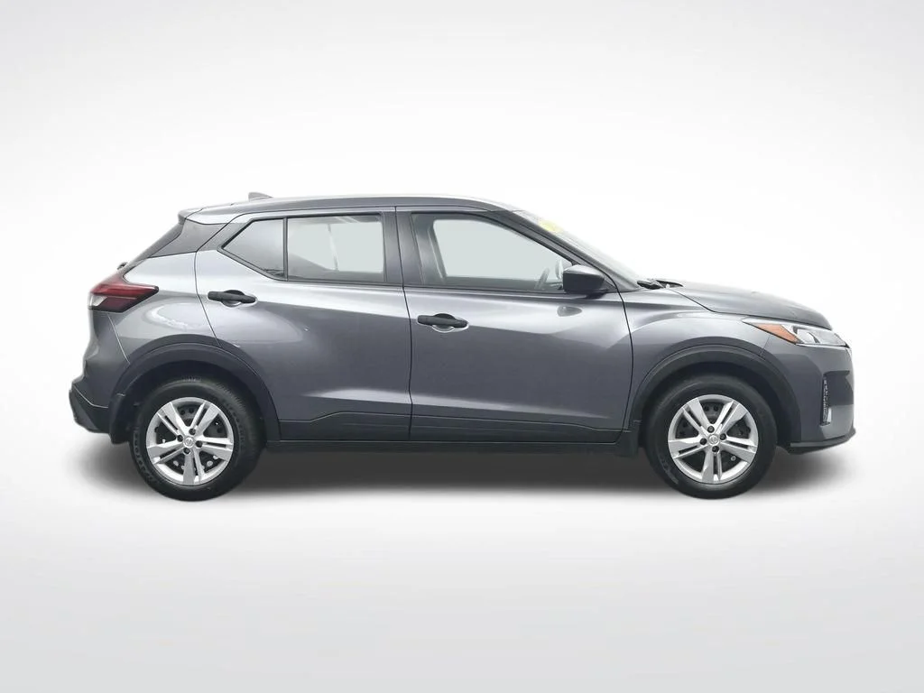 Certified Used 2025 Gun Metallic Nissan S image 4