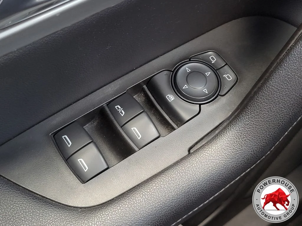 Used 2020 White Chevrolet LT image 25