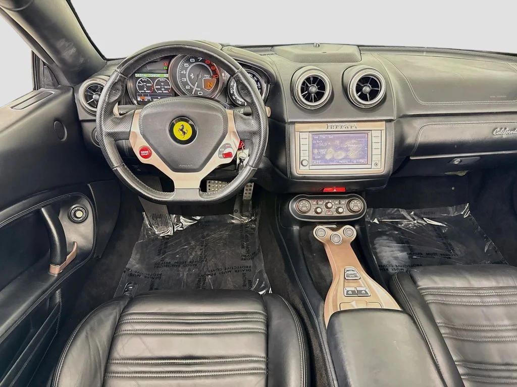 Used 2014  Ferrari Base image 21