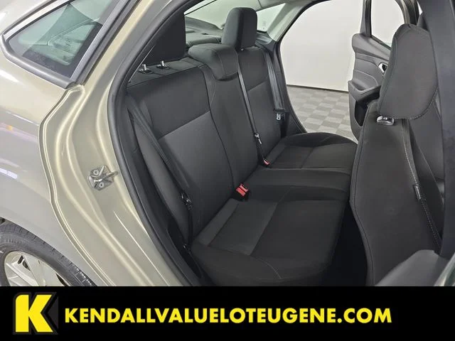 Used 2015  Ford SE image 25