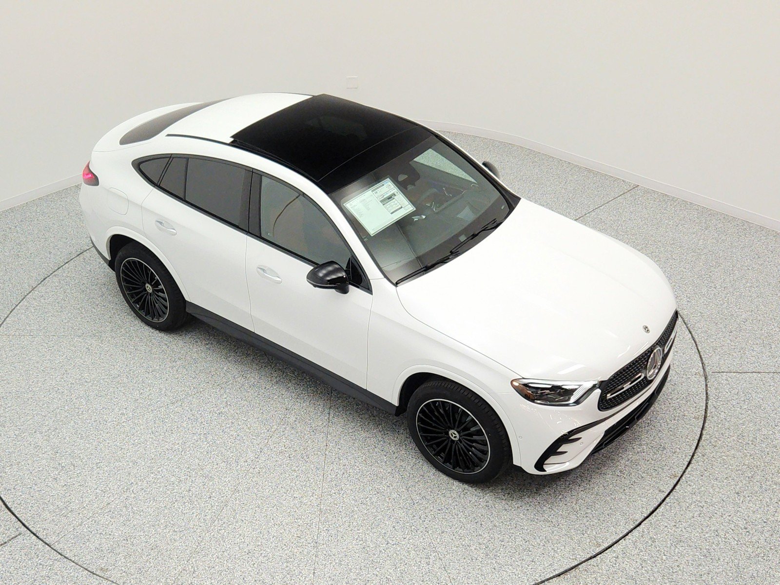 New 2026 MANUFAKTUR Moonlight White Metallic Mercedes-Benz GLC 300 4MATIC® Coupe image 18
