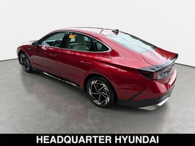 Certified Used 2026 Red Hyundai SEL Sport image 4