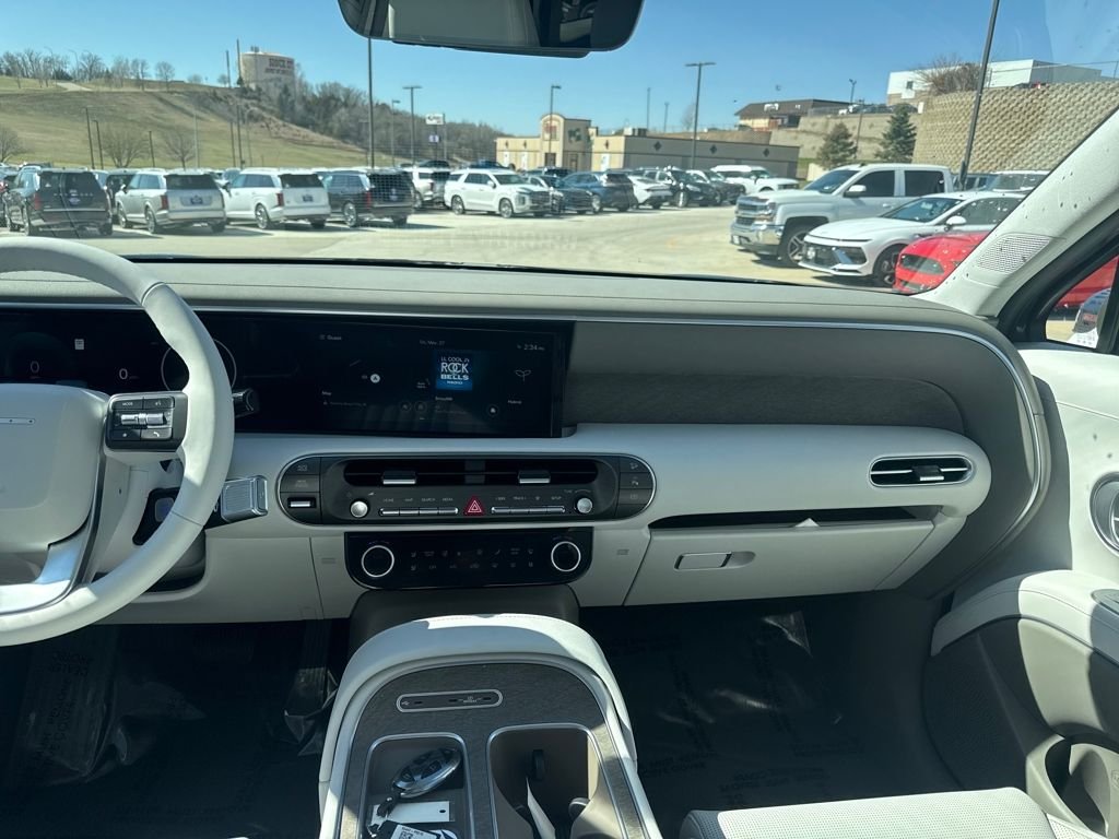 New 2026 Silver Hyundai SEL Premium image 16