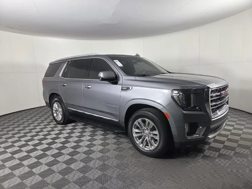 Used 2022 Satin Steel Metallic GMC SLT image 2
